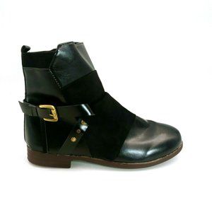 Womans Ankle Bootie‎ Black Faux Leather SideZip